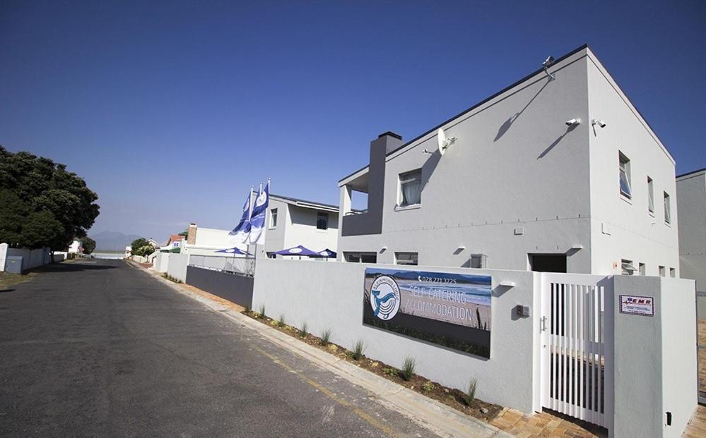 Kleinmond Lodge Exterior foto
